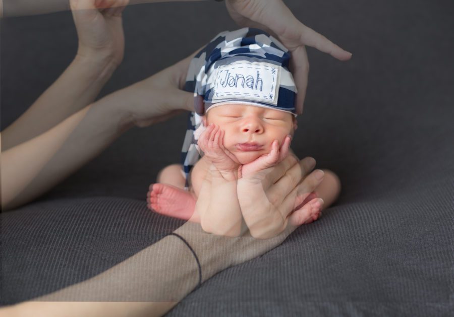 A little look into a newborn pose