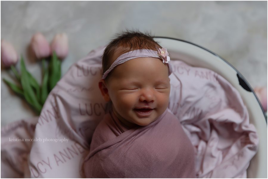beautiful newborn girl photoshoot, newborn posing, newborn photography